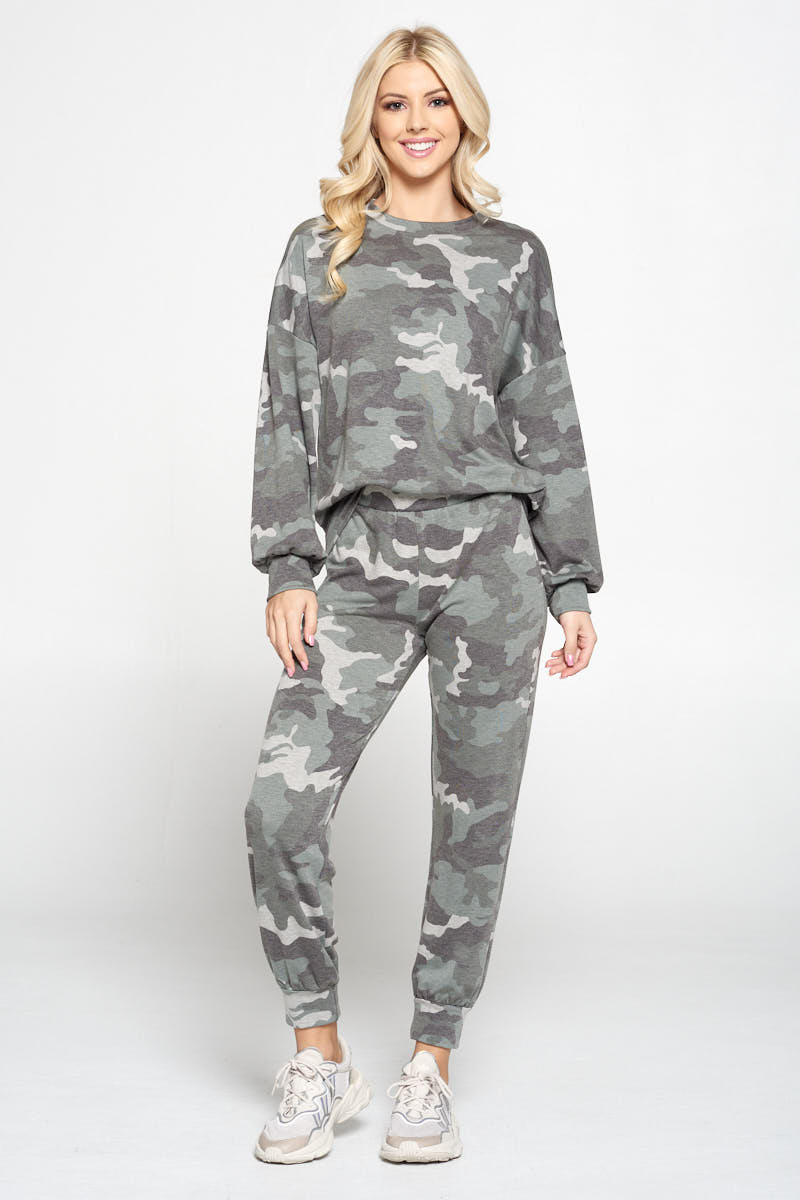 Camo Print Crew Neck Sweatshirt Top