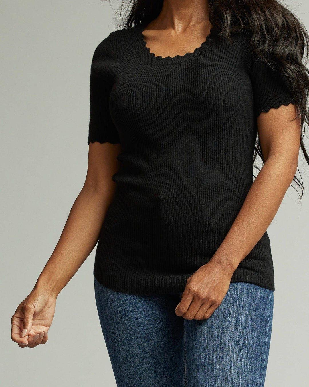 Scallop Short Sleeve Sweater