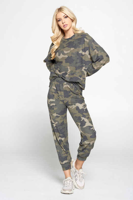 Camo Print Crew Neck Sweatshirt Top