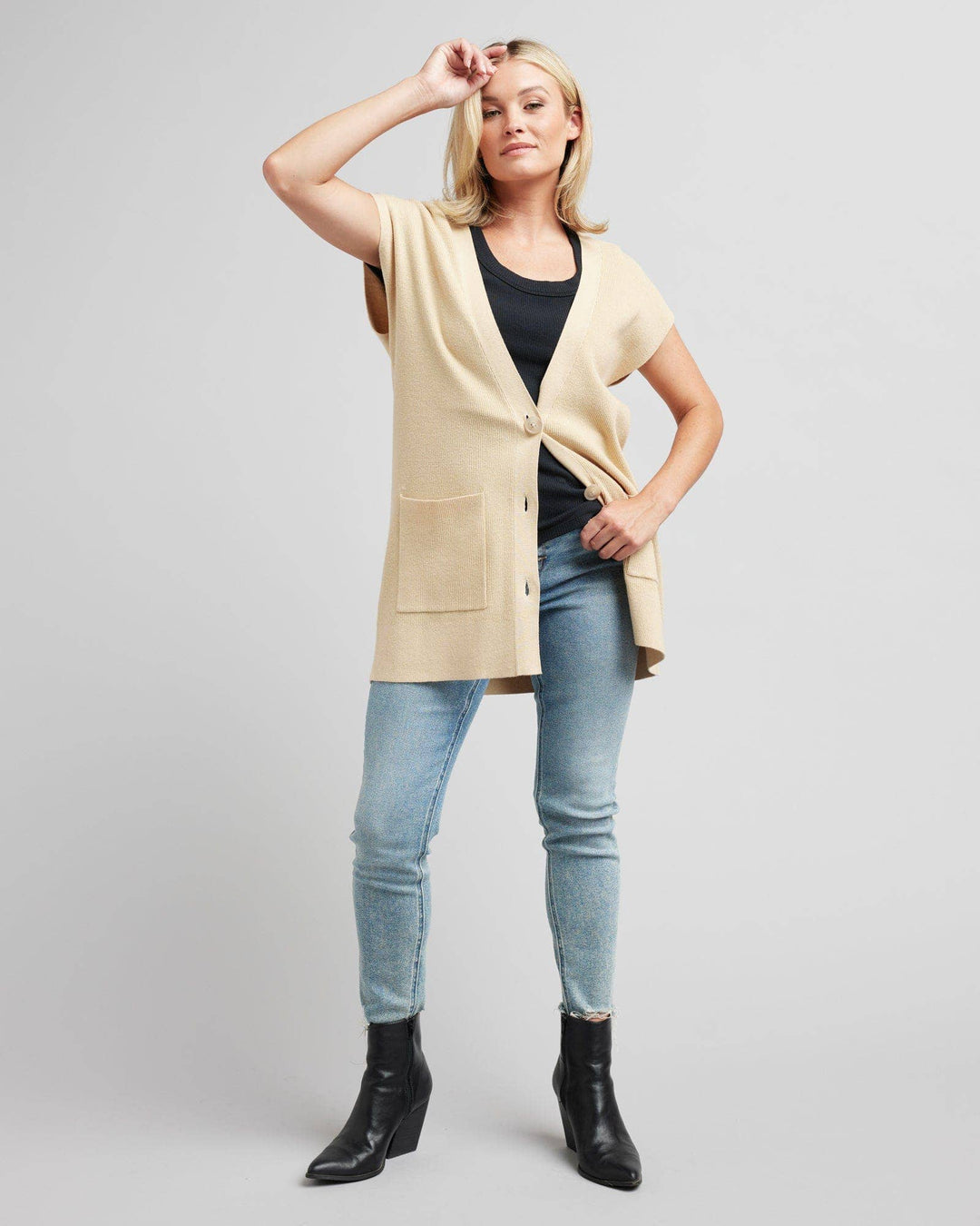 Semester Vest Cardigan in Neutral Color