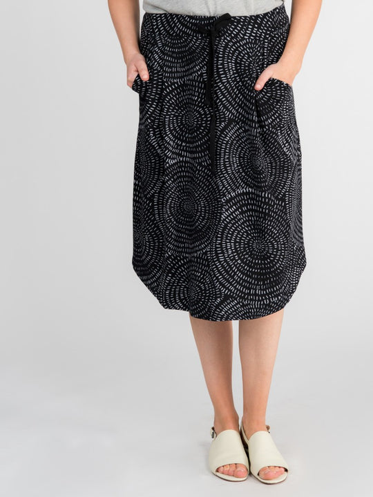 Essential Midi Skirt Textured Circle